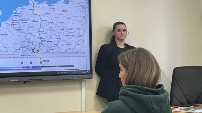 Greibo uzstājas ar prezentāciju