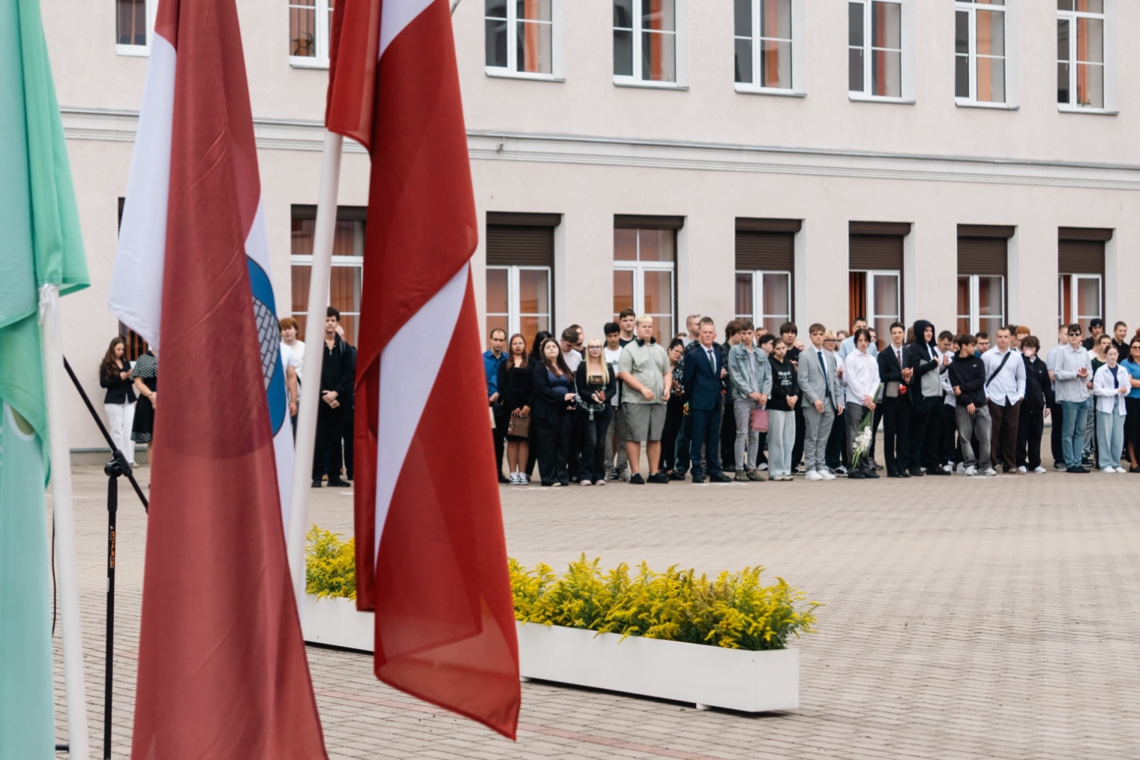 Izglītojamie piedalās zinību dienas pasākumā