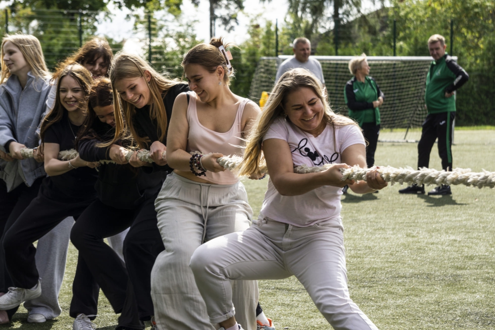 Izglītojamie sporta un veselības dienas pasākumā