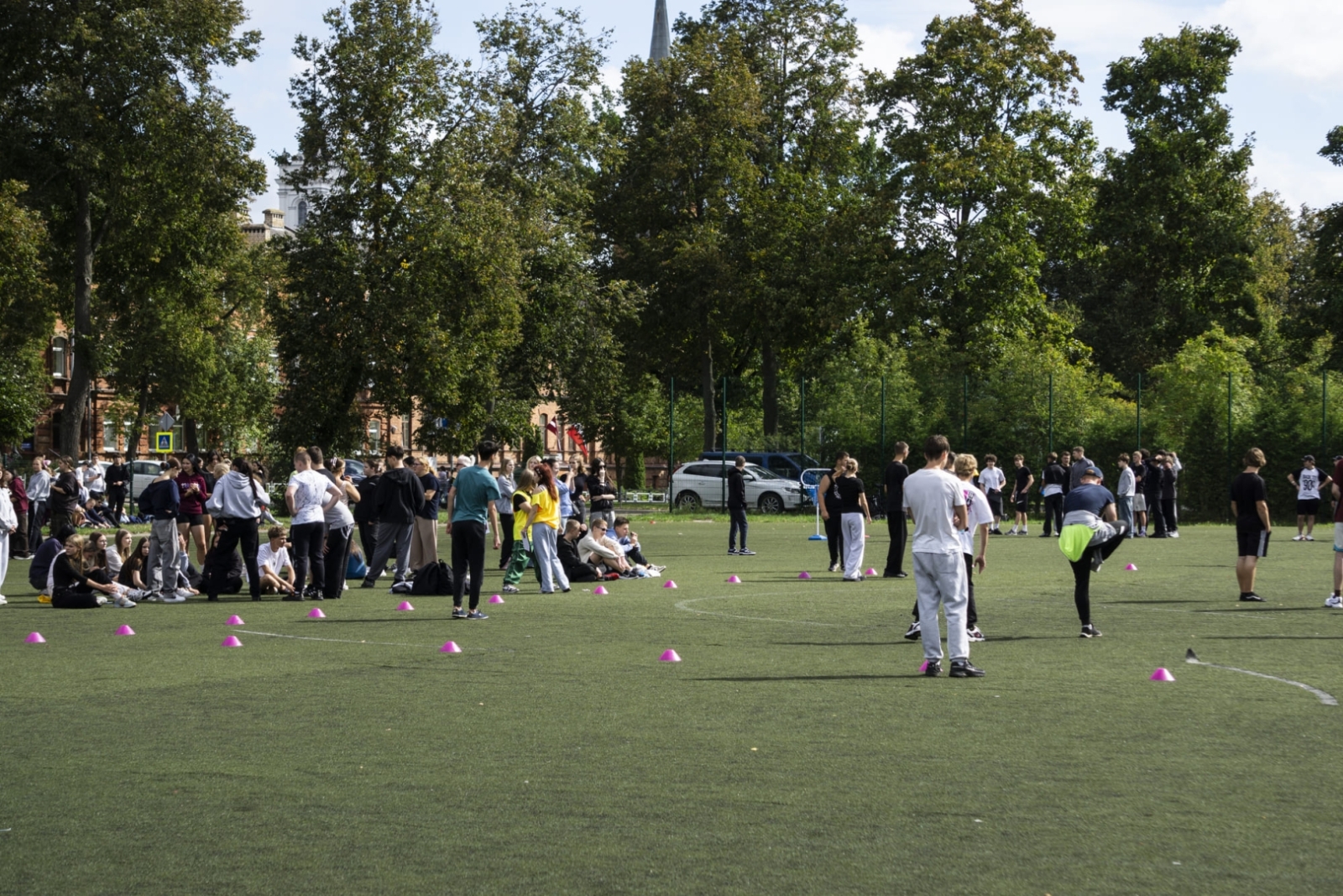 Izglītojamie sporta un veselības dienas pasākumā