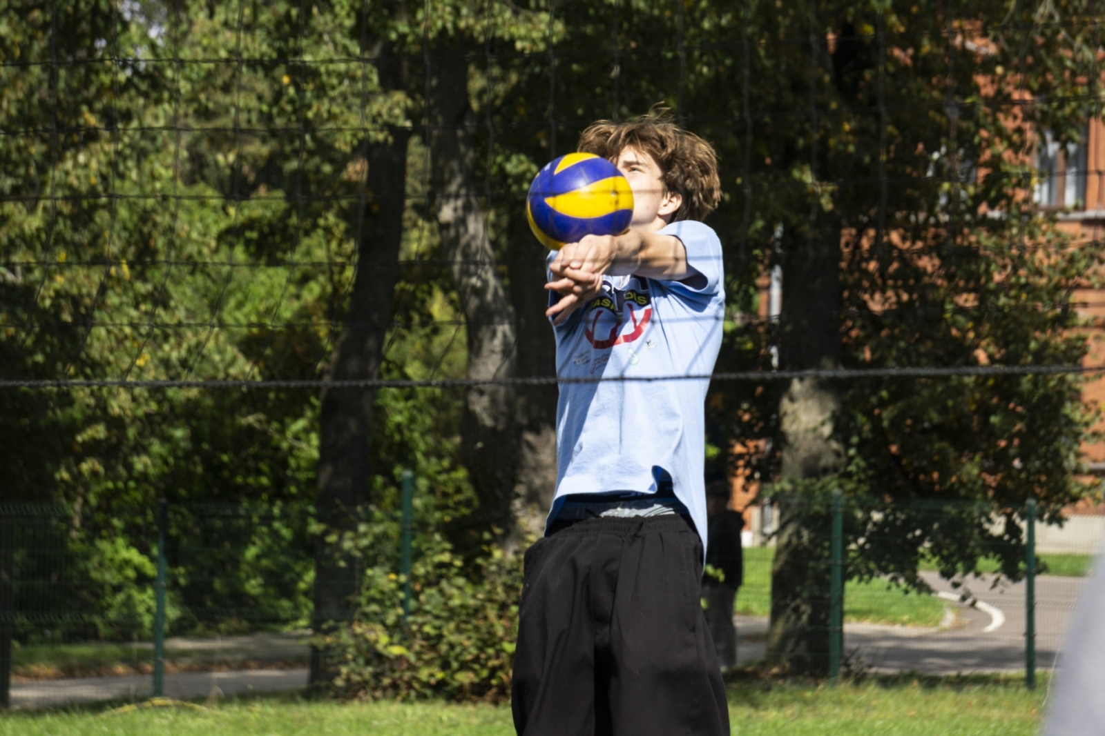 Izglītojamie sporta un veselības dienas pasākumā