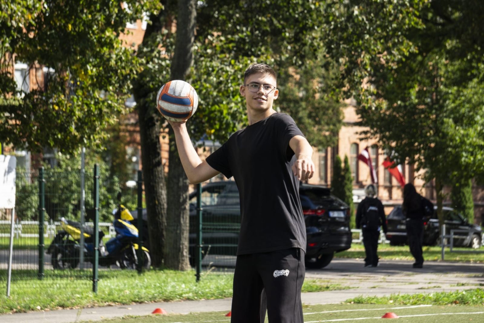 Izglītojamie sporta un veselības dienas pasākumā
