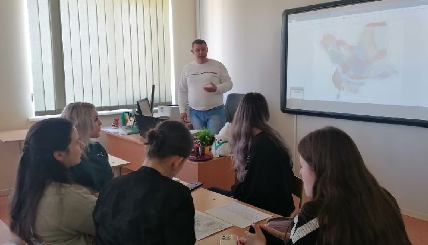 Sadarbības stunda DTTT: dabaszinības un maršrutu plānošana vienotā mācību procesā