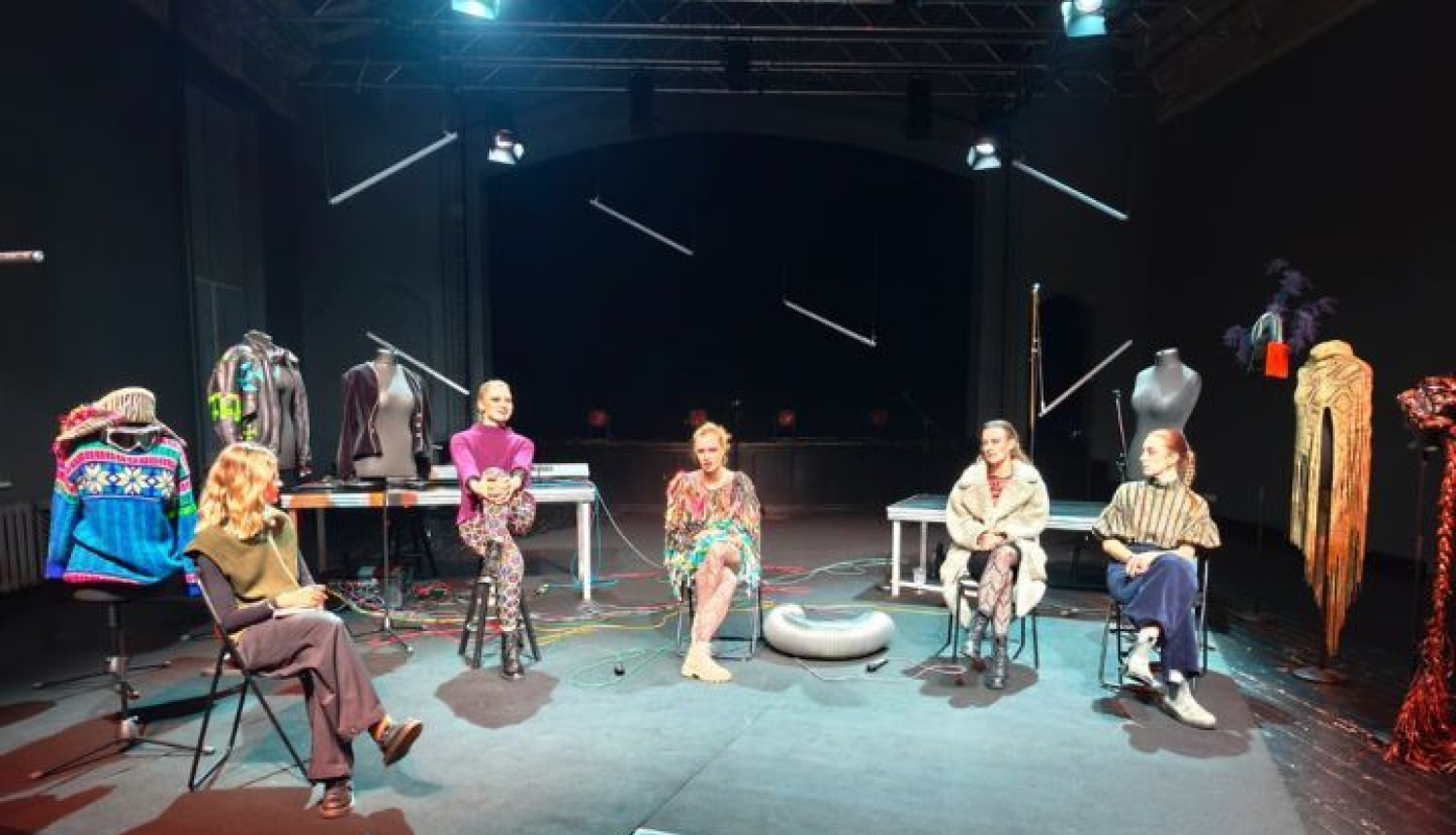 Aspazija hiphopa ritmos: spilgta pieredze Ģertrūdes ielas teātrī