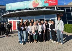 Tehnikuma izglītojamie kopā ar profesionālās izglītības skolotājām izstādes "Riga Food 2026" apmeklējuma laikā