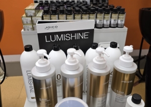 JOICO LumiShine profesionālie matu krāsošanas un kopšanas produkti